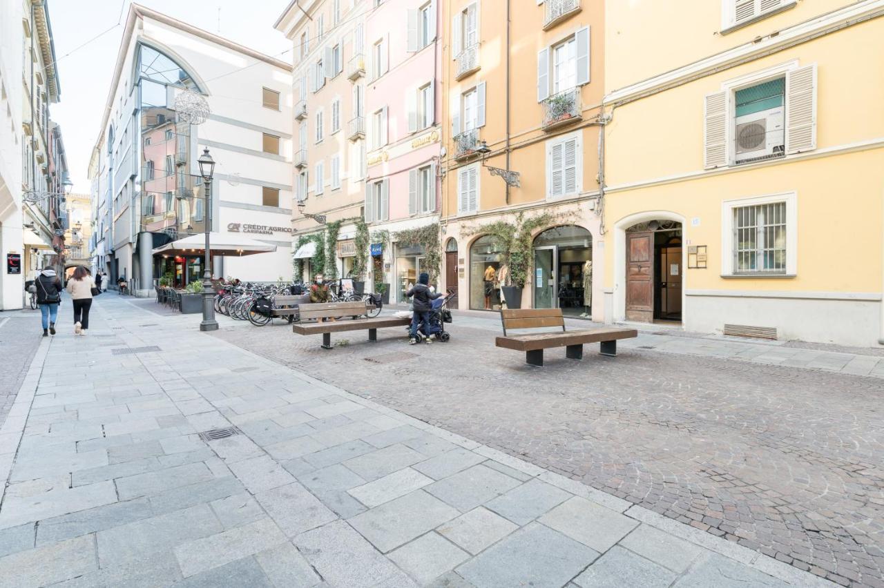 Raffinato Apt Vicino A Piazza Garibaldi X5 Парма Екстериор снимка