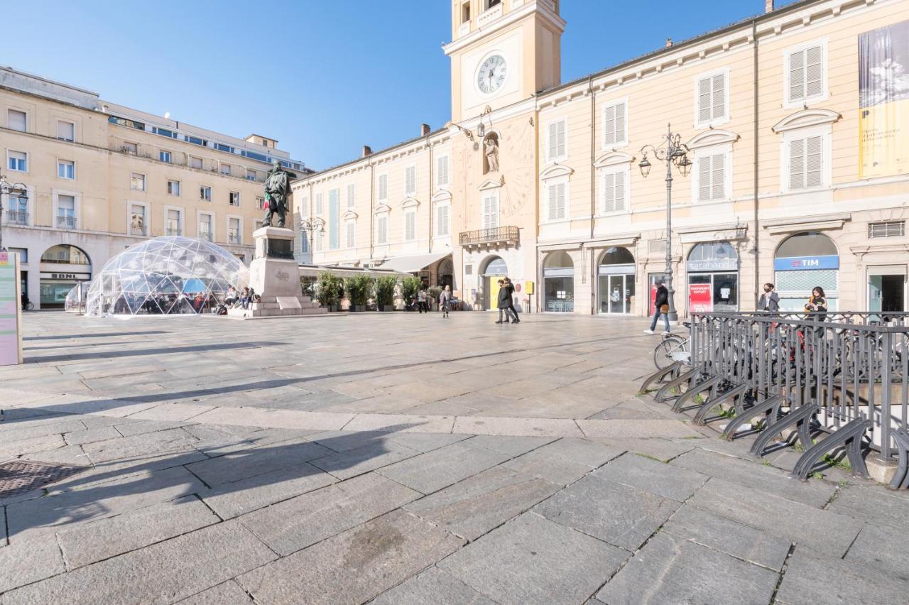 Raffinato Apt Vicino A Piazza Garibaldi X5 Парма Екстериор снимка