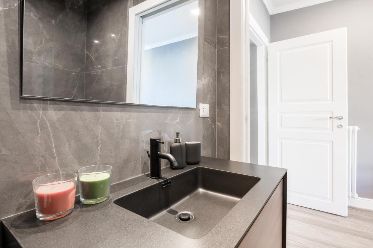 Raffinato Apt Vicino A Piazza Garibaldi X5 Парма Екстериор снимка