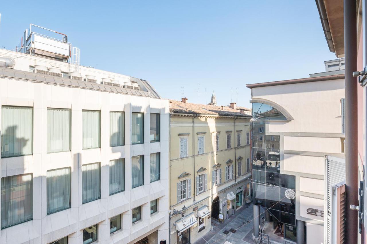 Raffinato Apt Vicino A Piazza Garibaldi X5 Парма Екстериор снимка